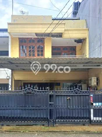 Disewakan! Rumah 5 Kamar Tidur &
2 Kamar Mandi di Sunter, Jakarta Utara Disewakan! Rumah 5 Kamar Tidur &
2 Kamar Mandi di Sunter, Jakarta Utara