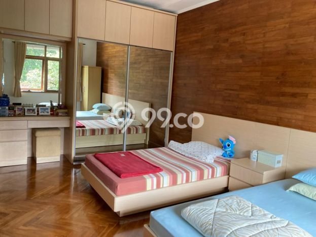 Rumah Elit LB 2000m2 Siap Pakai Desain Elegan di Setiabudi, Bandung Rumah Elit LB 2000m2 Siap Pakai Desain Elegan di Setiabudi, Bandung