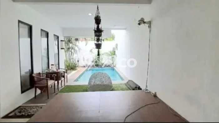 Dijual Rumah Premium dengan Fasilitas Sekitar Lengkap di Mampang Prapatan, Jakarta Selatan Dijual Rumah Premium dengan Fasilitas Sekitar Lengkap di Mampang Prapatan, Jakarta Selatan