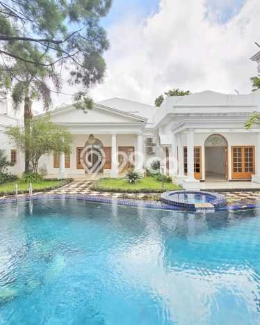 Rumah Elit Modern Siap Huni di Pondok Indah Jakarta Selatan Rumah Elit Modern Siap Huni di Pondok Indah Jakarta Selatan