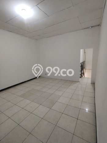 Disewakan Ruko di Pusat Kota Jakarta Selatan Ramai Strategis Disewakan Ruko di Pusat Kota Jakarta Selatan Ramai Strategis