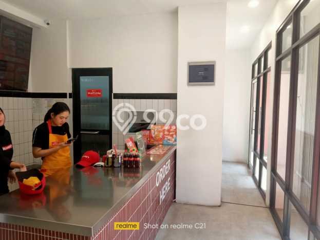 Ruko Disewa di Tangerang Selatan dengan LB 100m2 Area Komersial Ramai Ruko Disewa di Tangerang Selatan dengan LB 100m2 Area Komersial Ramai