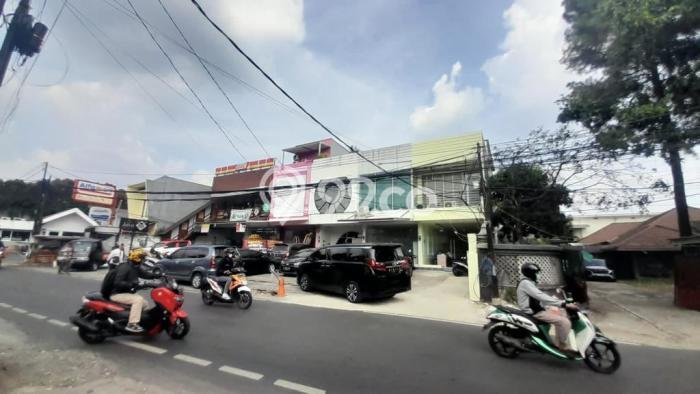 FOR RENT! Ruko di Kemang Cocok untuk Bisnis 220m2 FOR RENT! Ruko di Kemang Cocok untuk Bisnis 220m2