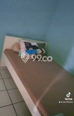 Dijual Rumah Kost di Bintaro, Tangerang Selatan, 18 KT, 18 KM, Bangunan 350m2 Dijual Rumah Kost di Bintaro, Tangerang Selatan, 18 KT, 18 KM, Bangunan 350m2