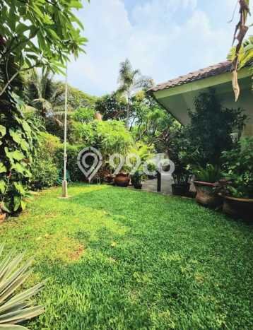 Rumah Elit Modern Tanpa Renovasi di Kemang Jakarta Selatan Rumah Elit Modern Tanpa Renovasi di Kemang Jakarta Selatan