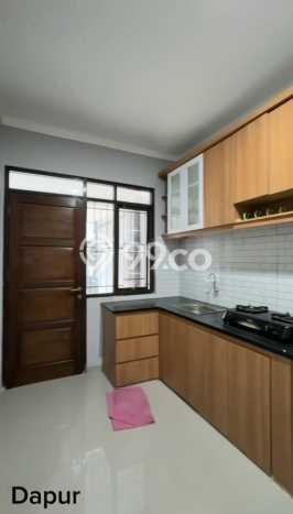 Jarang Ada! Rumah Kontrakan 4 Kamar Nyaman Siap Huni Graha Raya Jarang Ada! Rumah Kontrakan 4 Kamar Nyaman Siap Huni Graha Raya