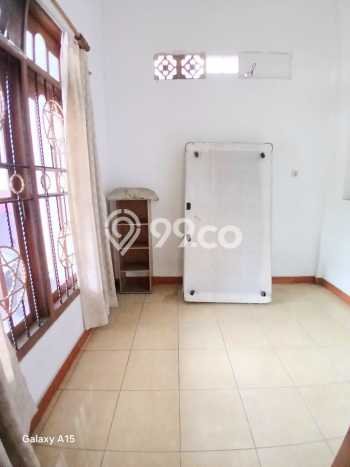 Unit Kost Dijual di Bintaro dengan 8 Kamar Kawasan Strategis Unit Kost Dijual di Bintaro dengan 8 Kamar Kawasan Strategis