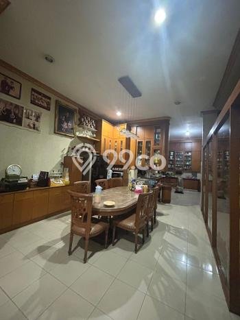 Rumah Elit Modern Tanpa Renovasi di Bungur Jakarta Pusat Rumah Elit Modern Tanpa Renovasi di Bungur Jakarta Pusat