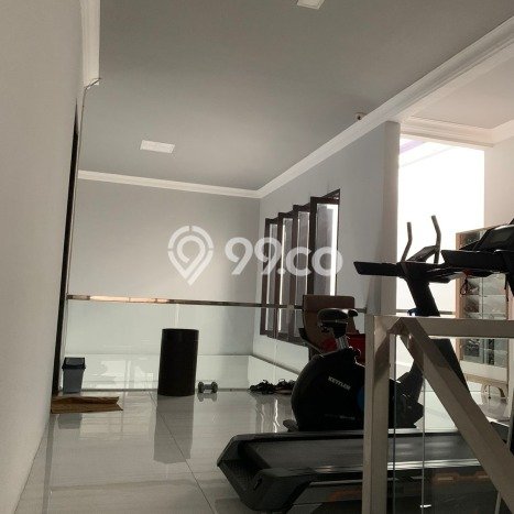Siap Huni Rumah Mewah 3 Kamar di Tebet Dekat ke Mana Pun Siap Huni Rumah Mewah 3 Kamar di Tebet Dekat ke Mana Pun