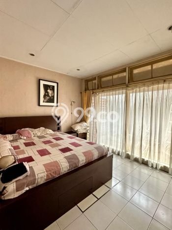 Hunian Mewah LB 400m2 Siap Pakai Desain Elegan di Gandaria, Jakarta Selatan Hunian Mewah LB 400m2 Siap Pakai Desain Elegan di Gandaria, Jakarta Selatan