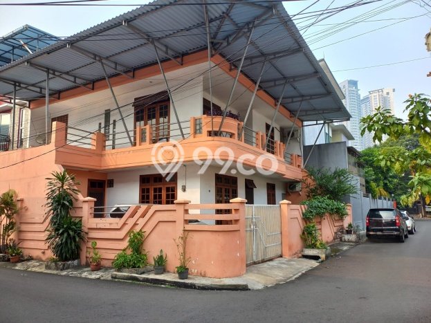 Rumah Elit Modern Tanpa Renovasi di Tanjung Duren Jakarta Barat Rumah Elit Modern Tanpa Renovasi di Tanjung Duren Jakarta Barat