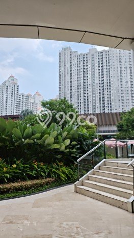 Rumah Mewah LB 185m2 Siap Huni Desain Elegan di Tanjung Duren, Jakarta Barat Rumah Mewah LB 185m2 Siap Huni Desain Elegan di Tanjung Duren, Jakarta Barat