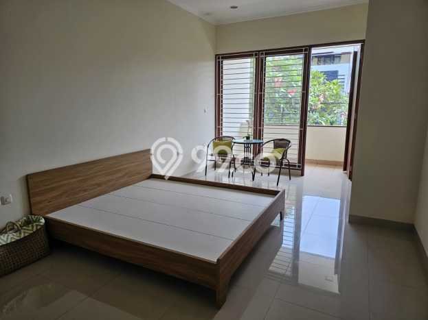 Rumah Elit Modern Siap Huni di Pondok Indah Jakarta Selatan Rumah Elit Modern Siap Huni di Pondok Indah Jakarta Selatan