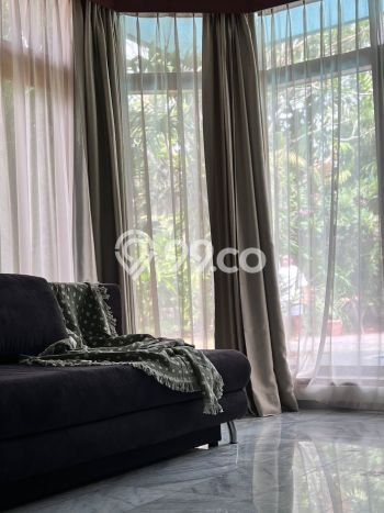 Sewa Rumah Strategis LT 1000m2 / LB 675m2 di Pejaten, Jakarta Selatan Sewa Rumah Strategis LT 1000m2 / LB 675m2 di Pejaten, Jakarta Selatan
