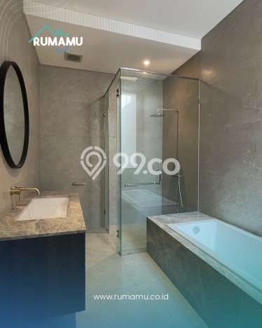 Ready to Use! Premium House LT 201m2 Desain Elegan di Pondok Indah Ready to Use! Premium House LT 201m2 Desain Elegan di Pondok Indah