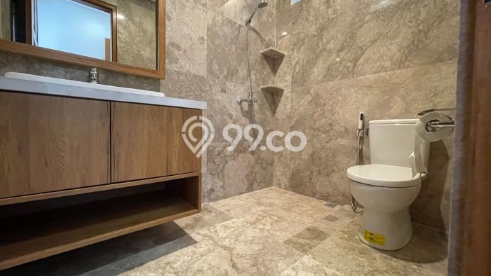 Sewa Rumah Strategis di Kemang LT 430m2 / LB 700m2 Siap Huni Sewa Rumah Strategis di Kemang LT 430m2 / LB 700m2 Siap Huni
