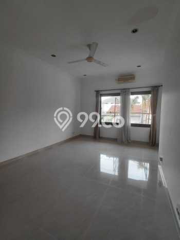 Hunian Kondisi Baik Disewakan di Pejaten, Jakarta Selatan LT 800m2, LB 550m2 Hunian Kondisi Baik Disewakan di Pejaten, Jakarta Selatan LT 800m2, LB 550m2