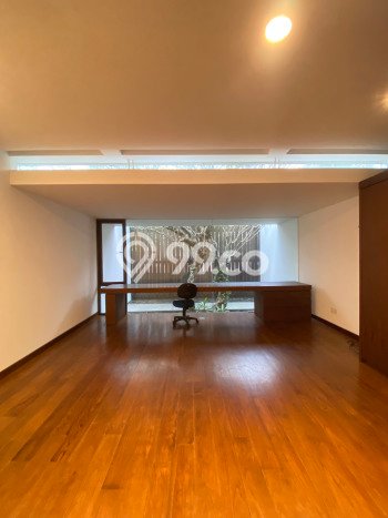 For Sale! Premium House LT 1075m2 Desain Modern di Pondok Indah For Sale! Premium House LT 1075m2 Desain Modern di Pondok Indah