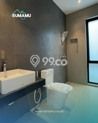 Rumah Elit Modern Tanpa Renovasi di Kemang Jakarta Selatan Rumah Elit Modern Tanpa Renovasi di Kemang Jakarta Selatan