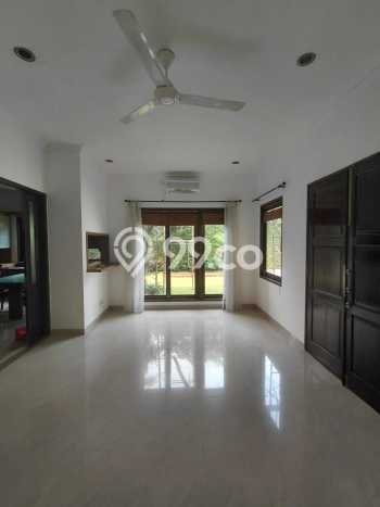 Hunian Kondisi Baik Disewakan di Pejaten, Jakarta Selatan LT 800m2, LB 550m2 Hunian Kondisi Baik Disewakan di Pejaten, Jakarta Selatan LT 800m2, LB 550m2