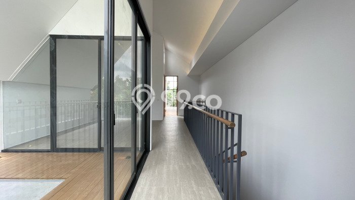 Jual Rumah Mewah Megah Dengan View Cantik di Kemang, Jakarta Selatan Jual Rumah Mewah Megah Dengan View Cantik di Kemang, Jakarta Selatan