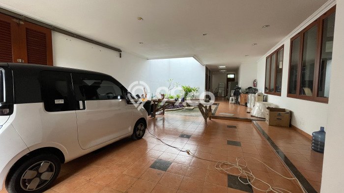 Jual Rumah Mewah Elegan Dengan View Eksklusif di Pejaten, Jakarta Selatan Jual Rumah Mewah Elegan Dengan View Eksklusif di Pejaten, Jakarta Selatan