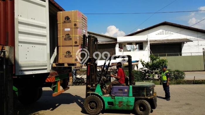 Gudang Dijual di Tangerang LT 1200m2 & LB 1600m2 Lokasi Terbaik! Gudang Dijual di Tangerang LT 1200m2 & LB 1600m2 Lokasi Terbaik!