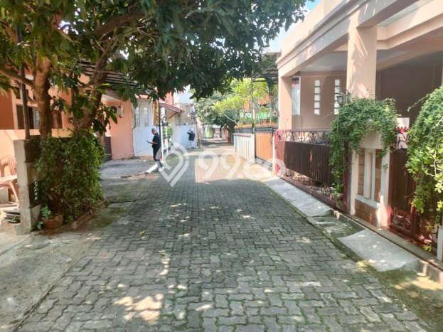 Dijual Rumah Strategis Bagus Punya 4 KT di Beji Depok SHM Dijual Rumah Strategis Bagus Punya 4 KT di Beji Depok SHM