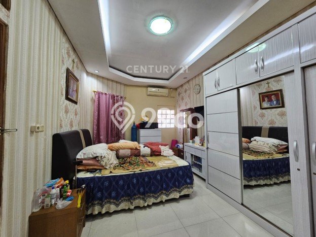 Rumah Strategis Minimalis Lb 154m2 di Cibinong, Bogor Rumah Strategis Minimalis Lb 154m2 di Cibinong, Bogor