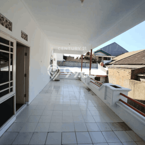 Ready to Use! Premium House LT 320m2 Desain Elegan di Tegallega Ready to Use! Premium House LT 320m2 Desain Elegan di Tegallega