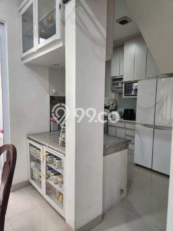 Rumah 4 KT 3 KM di Kawasan Green Lake City, Jakarta Barat Rumah 4 KT 3 KM di Kawasan Green Lake City, Jakarta Barat