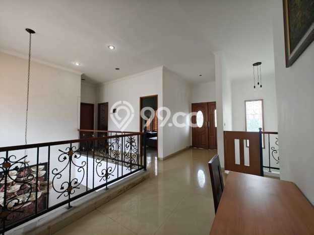 Rumah Elit LB 250m2 Siap Pakai Desain Elegan di Meruya, Jakarta Barat Rumah Elit LB 250m2 Siap Pakai Desain Elegan di Meruya, Jakarta Barat