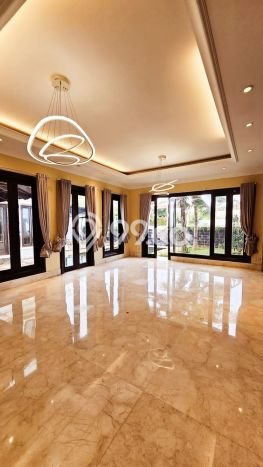 Hunian Mewah LB 800m2 Siap Huni Desain Elegan di Pantai Mutiara, Jakarta Utara Hunian Mewah LB 800m2 Siap Huni Desain Elegan di Pantai Mutiara, Jakarta Utara