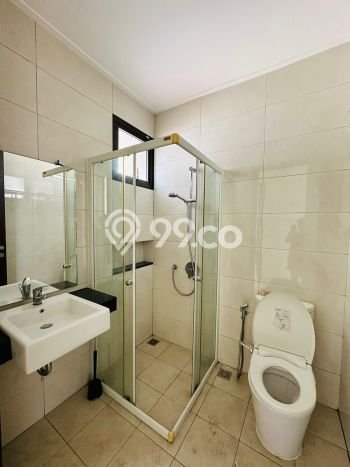 For Sale! Luxury House LT 144m2 Desain Modern di Green Lake City For Sale! Luxury House LT 144m2 Desain Modern di Green Lake City