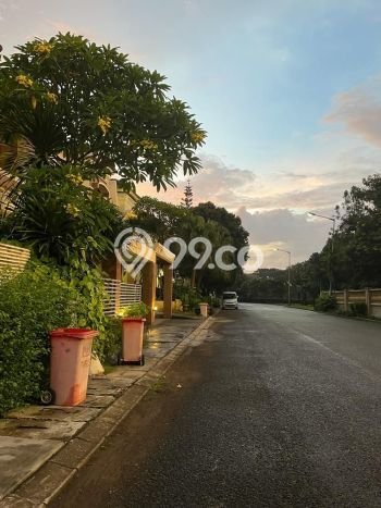 Rumah Siap Huni di Srengseng, Jakarta Barat, Luas 200m² Bangunan 264m² Rumah Siap Huni di Srengseng, Jakarta Barat, Luas 200m² Bangunan 264m²