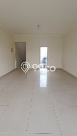 Dijual! Ruko di Green Lake City Jakarta Barat LT 81m2 / LB 230m2 Kawasan Strategis Dijual! Ruko di Green Lake City Jakarta Barat LT 81m2 / LB 230m2 Kawasan Strategis