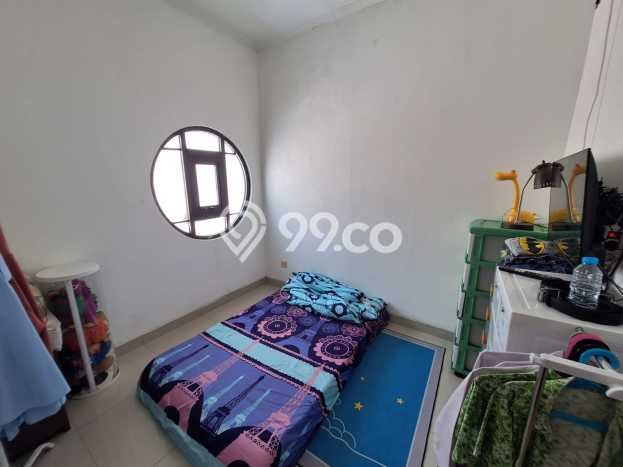Rumah Mewah dengan Luas Tanah 90m² di Lingkungan Asri Green Lake City, Jakarta Barat Rumah Mewah dengan Luas Tanah 90m² di Lingkungan Asri Green Lake City, Jakarta Barat