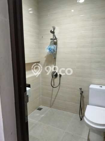 Rumah Modern 4 KT di Green Lake City Jakarta Barat Semi Furnished Rumah Modern 4 KT di Green Lake City Jakarta Barat Semi Furnished
