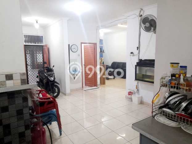 Kesempatan Investasi Rumah Terawat di Kawasan Meruya, Jakarta Barat Kesempatan Investasi Rumah Terawat di Kawasan Meruya, Jakarta Barat