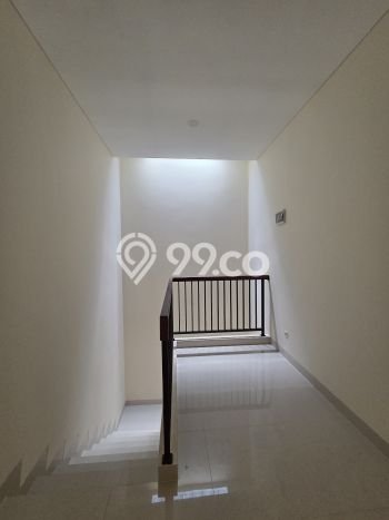 Rumah Elit Modern Tanpa Renovasi di Metland Puri Jakarta Barat Rumah Elit Modern Tanpa Renovasi di Metland Puri Jakarta Barat