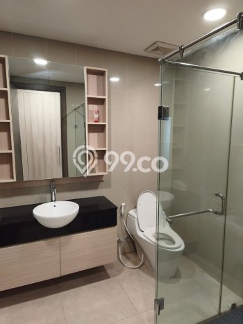 Hunian Apartemen High-Class untuk Dijual di Jakarta Barat dengan 3 BR & 2 Kamar Mandi Hunian Apartemen High-Class untuk Dijual di Jakarta Barat dengan 3 BR & 2 Kamar Mandi