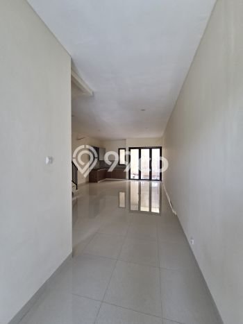 Rumah Elit Modern Tanpa Renovasi di Metland Puri Jakarta Barat Rumah Elit Modern Tanpa Renovasi di Metland Puri Jakarta Barat