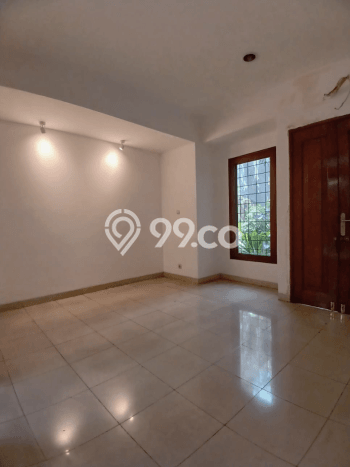 Rumah di Kemang, Akses ke Fasilitas, 3 KT Rumah di Kemang, Akses ke Fasilitas, 3 KT
