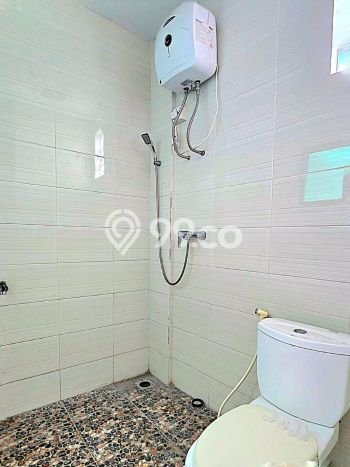 Ready to Use! Luxury House LT 180m2 Desain Elegan di Fatmawati Ready to Use! Luxury House LT 180m2 Desain Elegan di Fatmawati