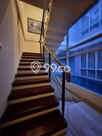 Rumah sewa siap huni 4 Kamar Tidur di Lebak Bulus, Jakarta Selatan Rumah sewa siap huni 4 Kamar Tidur di Lebak Bulus, Jakarta Selatan