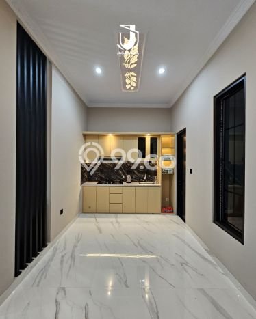 Rumah Strategis Modern Lb 140m2 di Jagakarsa, Jakarta Selatan Rumah Strategis Modern Lb 140m2 di Jagakarsa, Jakarta Selatan