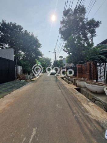SPECIAL PRICE! Rumah di Tebet, 4 KT, Akses Mudah Fasilitas Umum, Luas 225m² Bangunan 300m² SPECIAL PRICE! Rumah di Tebet, 4 KT, Akses Mudah Fasilitas Umum, Luas 225m² Bangunan 300m²