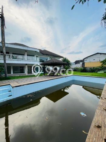 Rumah sewa siap huni 5 KT di Pejaten, Jakarta Selatan Rumah sewa siap huni 5 KT di Pejaten, Jakarta Selatan