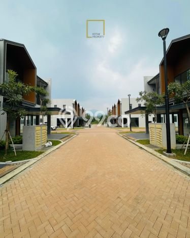 Ready to Use! Premium House LT 120m2 Desain Elegan di Sentul City Ready to Use! Premium House LT 120m2 Desain Elegan di Sentul City