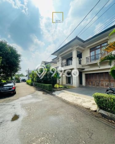For Sale! Luxury House LT 670m2 Desain Modern di Kemang For Sale! Luxury House LT 670m2 Desain Modern di Kemang